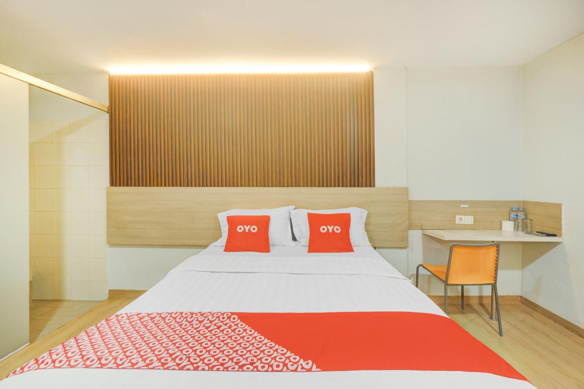 Hotel Dancenter Tanjung Duren Near Mall Citraland Formerly Suba